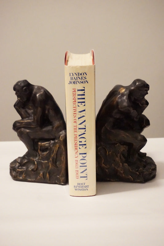 The Vantage Point by Lyndon Baines Johnson 1971 Signed 1st Edition HC DJ 9780030844928