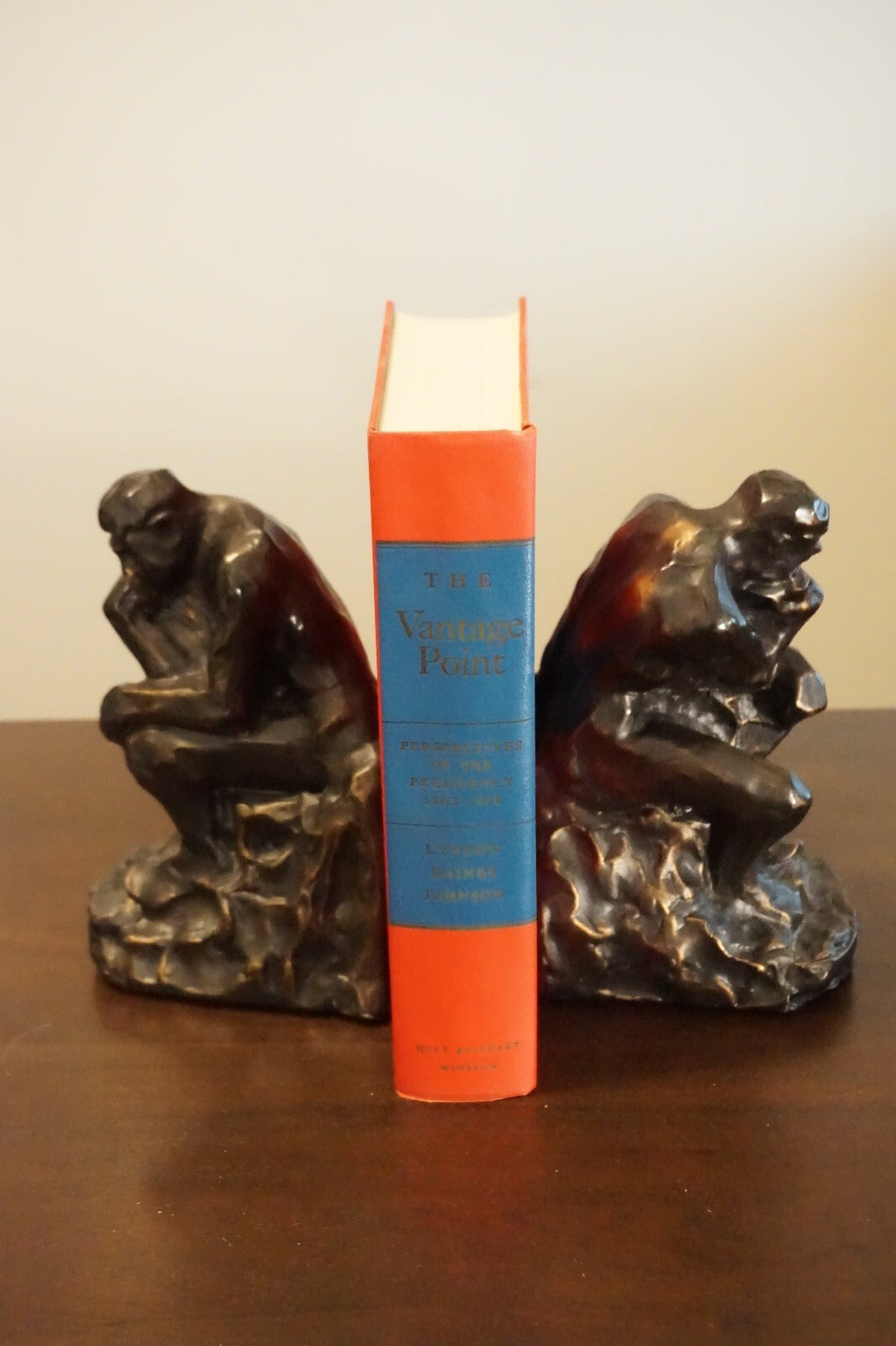 The Vantage Point by Lyndon Baines Johnson 1971 Signed 1st Edition HC DJ 9780030844928