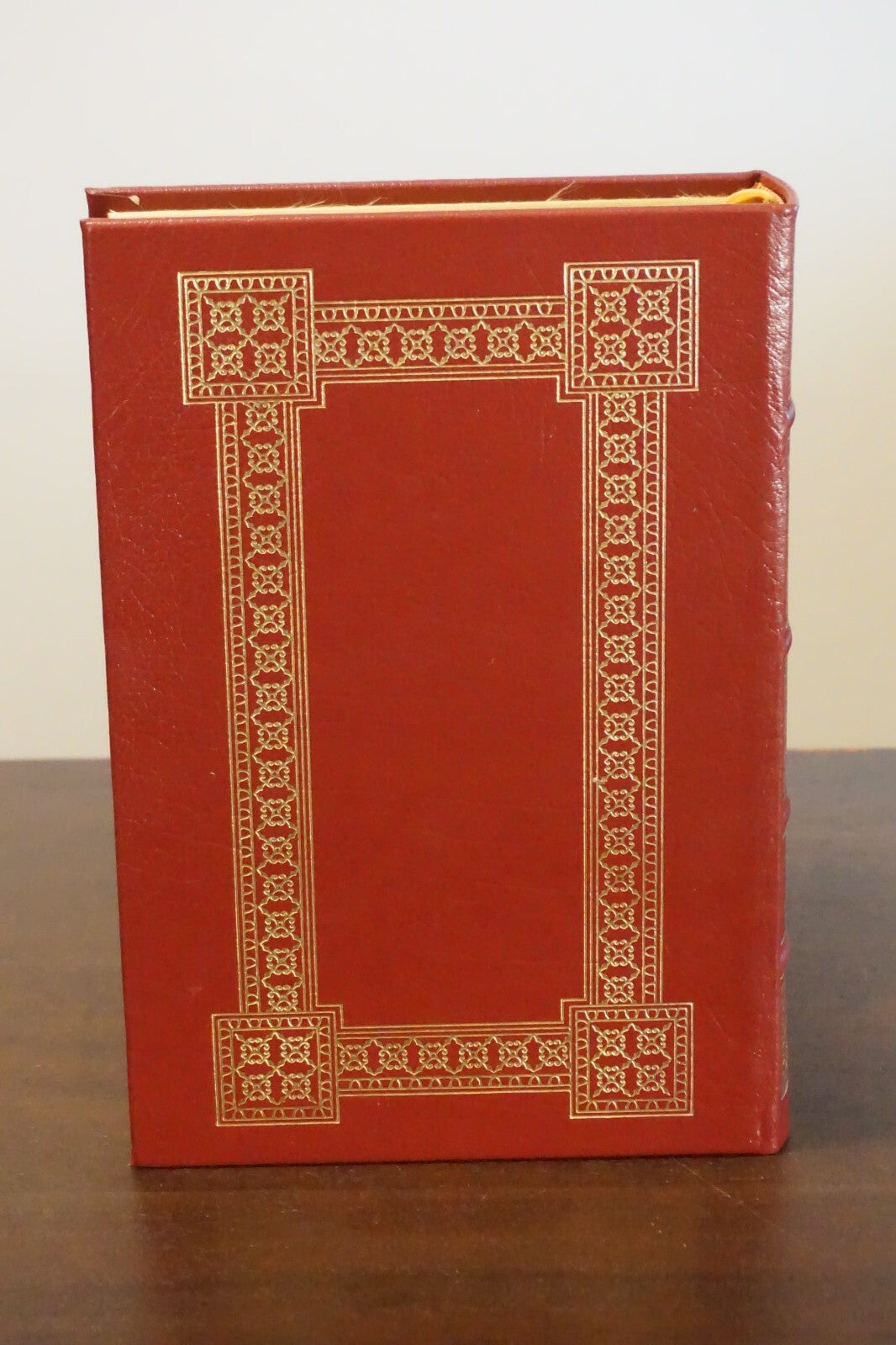 Bearing the Cross by David J. Garrow Volumes I & II 1989 Easton Press