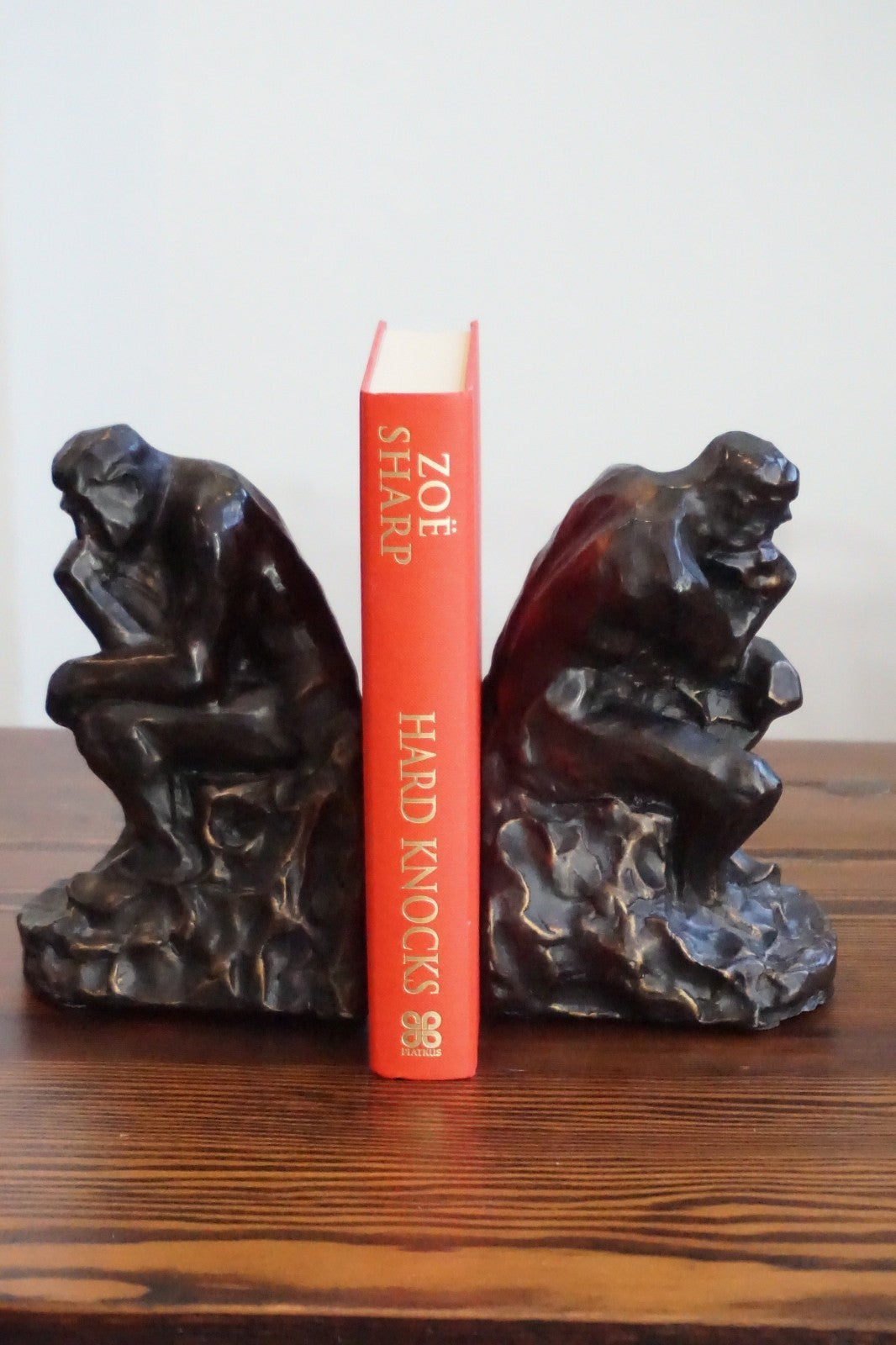 Hard Knocks by Zoë Sharp 2003 Signed Hardcover Charlie Fox Thriller UK First