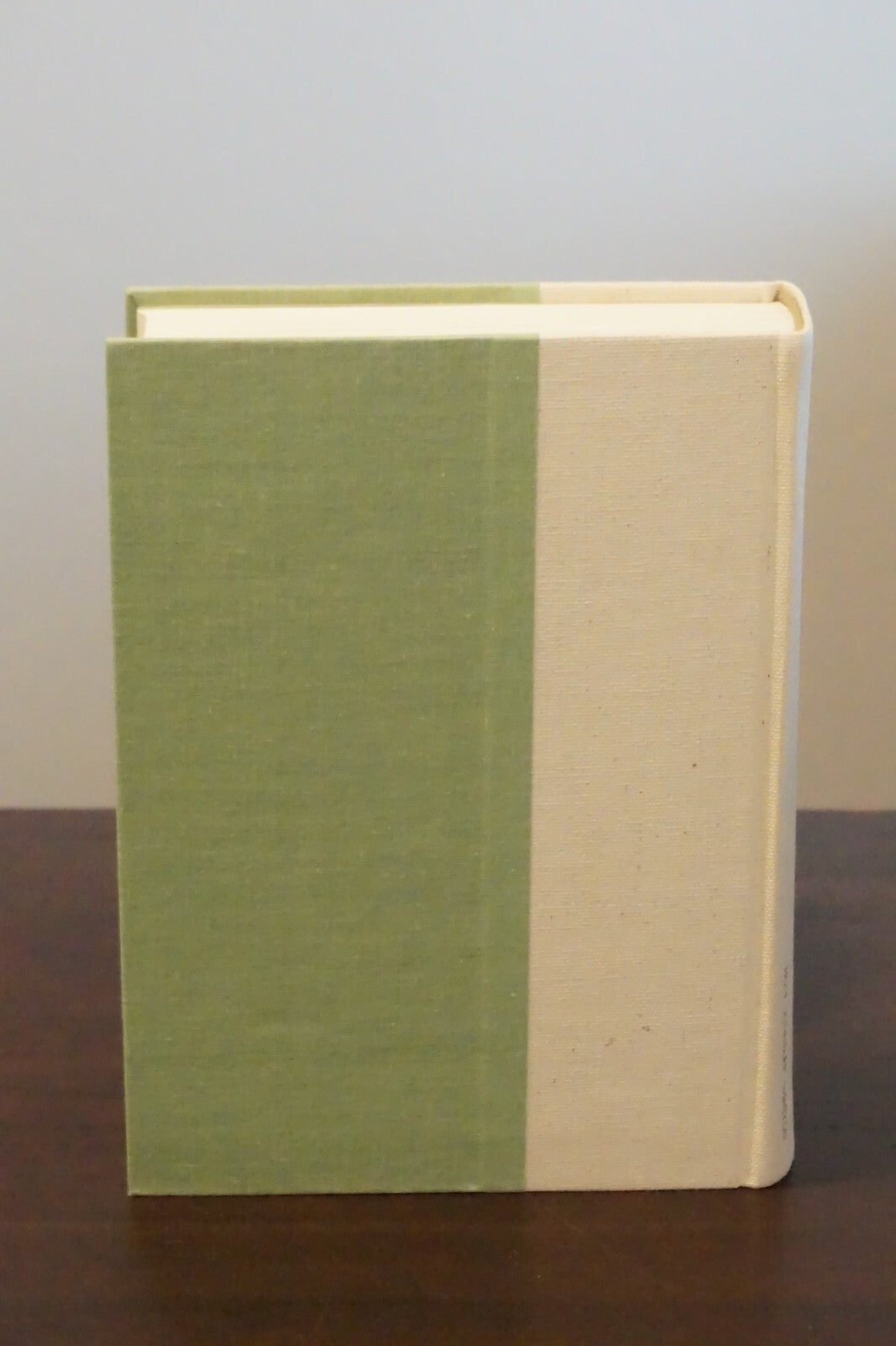 A White House Diary by Lady Bird Johnson 1970 Signed 1st Edition HC DJ