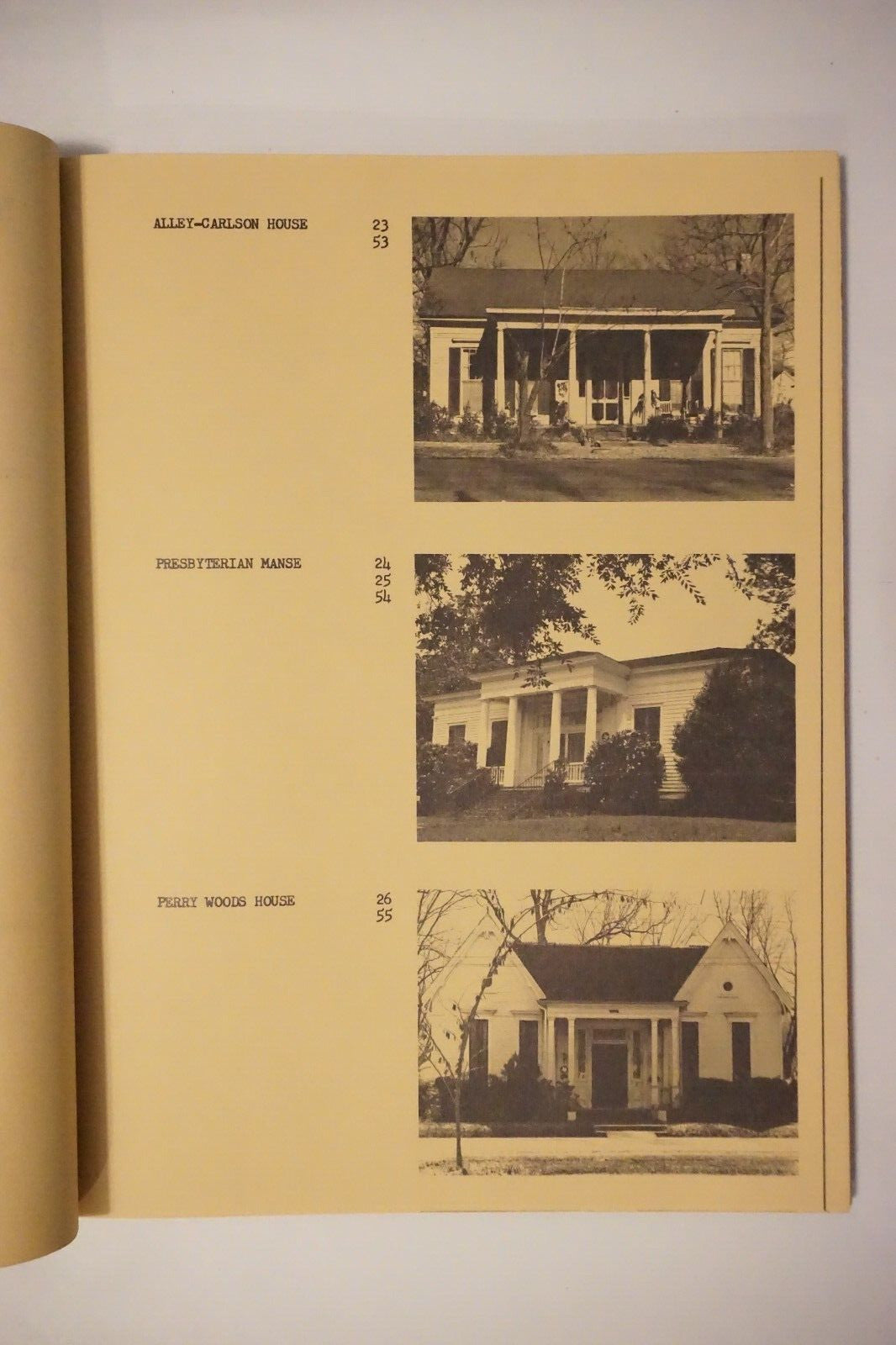 Jefferson, Texas: An Architectural and Historical Guide by David Kent Brown