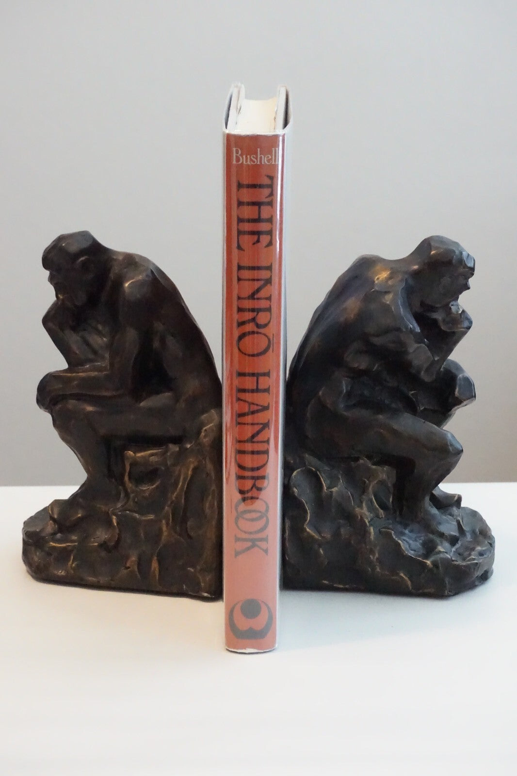 The Inro Handbook by Raymond Bushnell 1979 1st Edition HC DJ