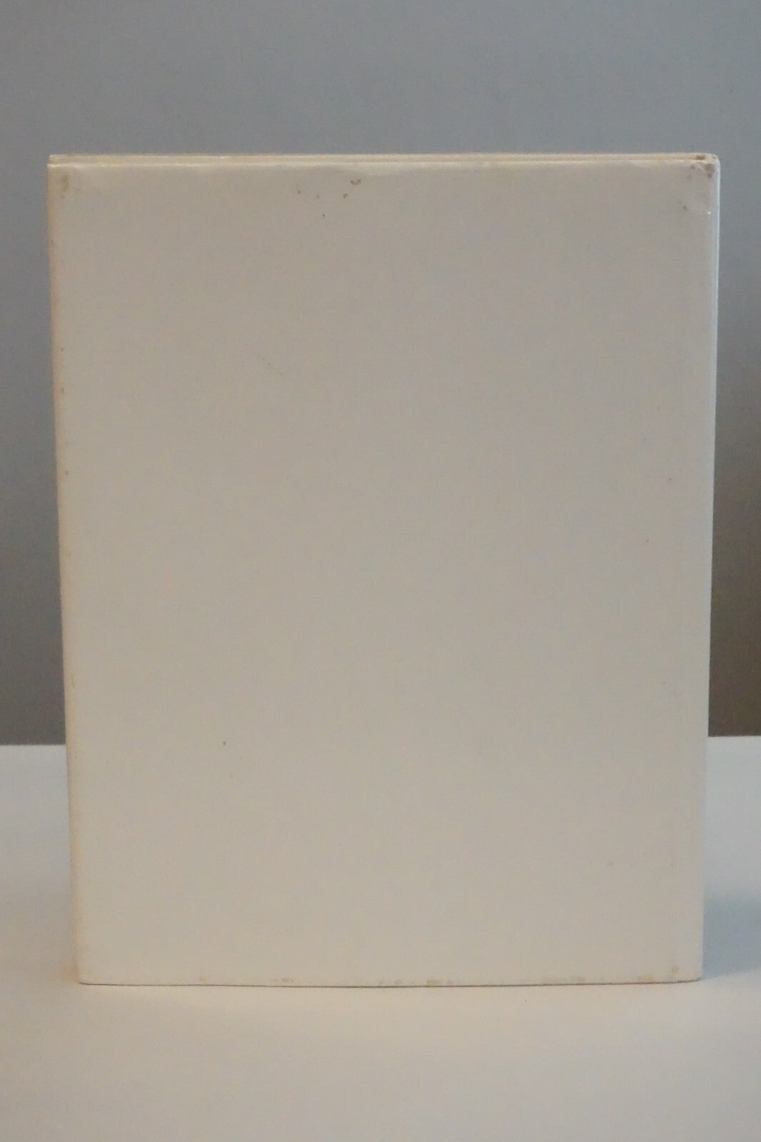 Three Centuries of Wedgwood by Barbara Wedgwood 1993 Signed HC DJ