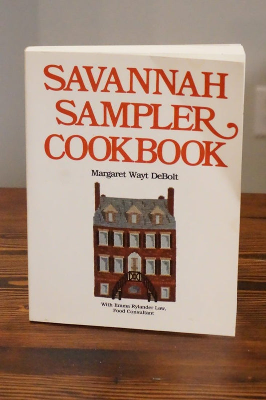 Savannah Sampler Cookbook by Margaret Wayt DeBolt SIGNED 1978 Low Country