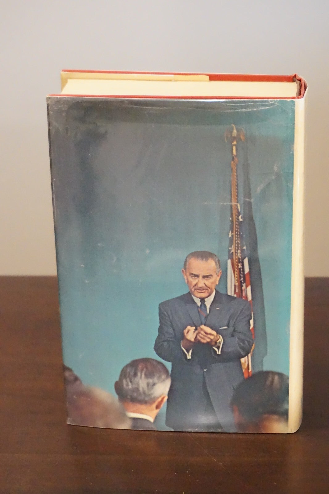 The Vantage Point by Lyndon Baines Johnson 1971 Signed 1st Edition HC DJ 9780030844928