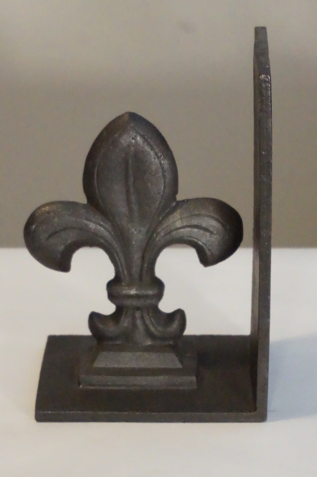 Pair of Metal Fleur-de-Lis Bookends