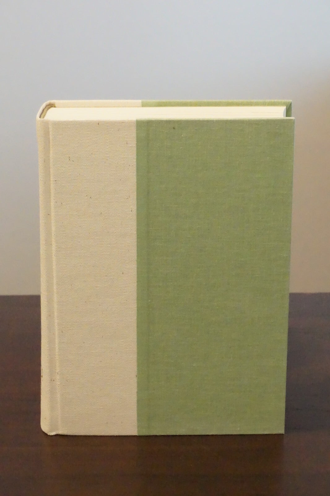 A White House Diary by Lady Bird Johnson 1970 Signed 1st Edition HC DJ