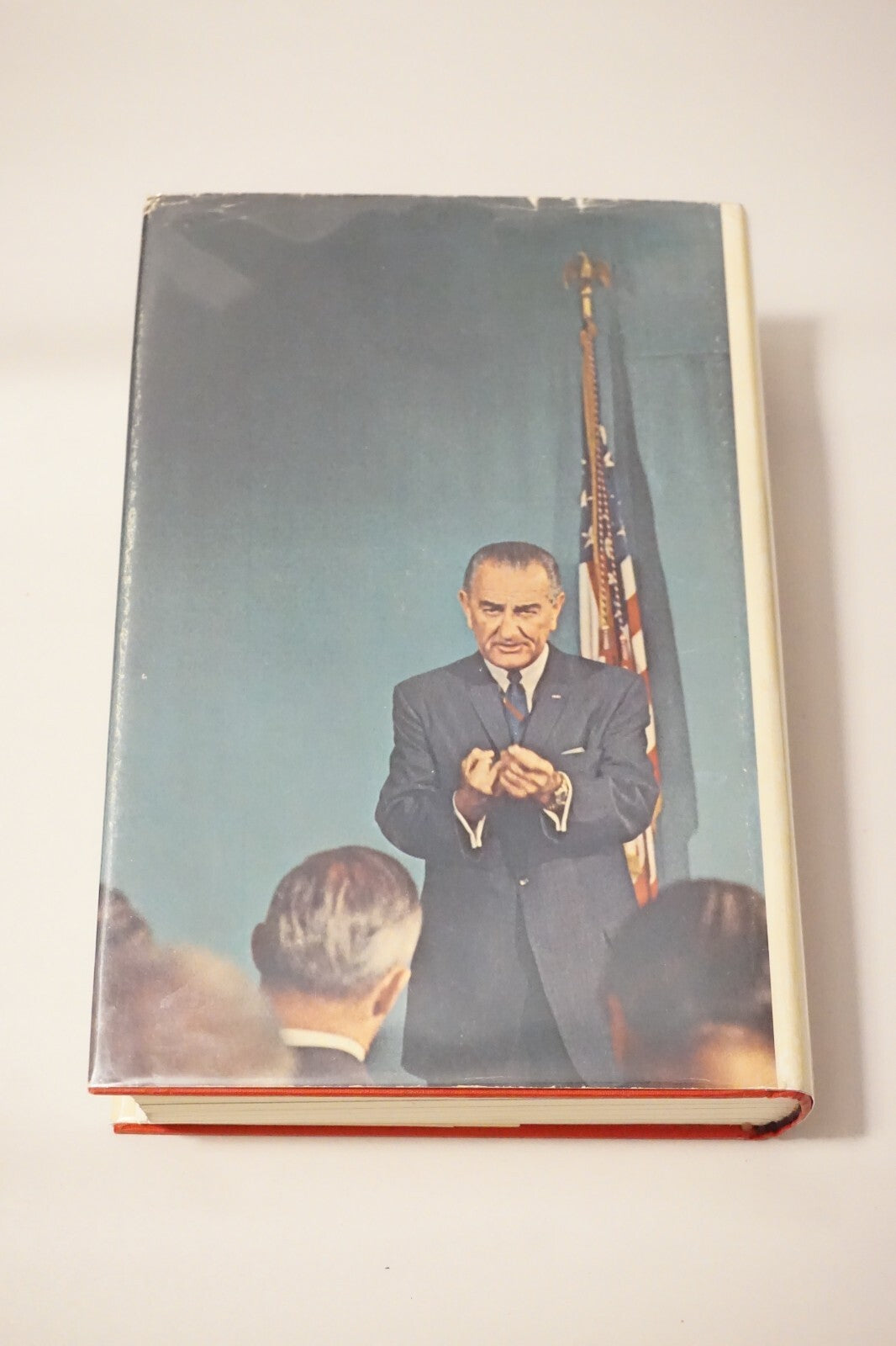 The Vantage Point by Lyndon Baines Johnson 1971 Signed 1st Edition HC DJ 9780030844928