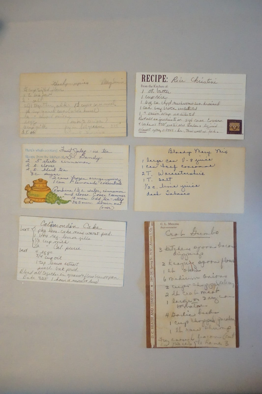 Collection of 275 Handwritten & Typed Recipes in Wooden Box
