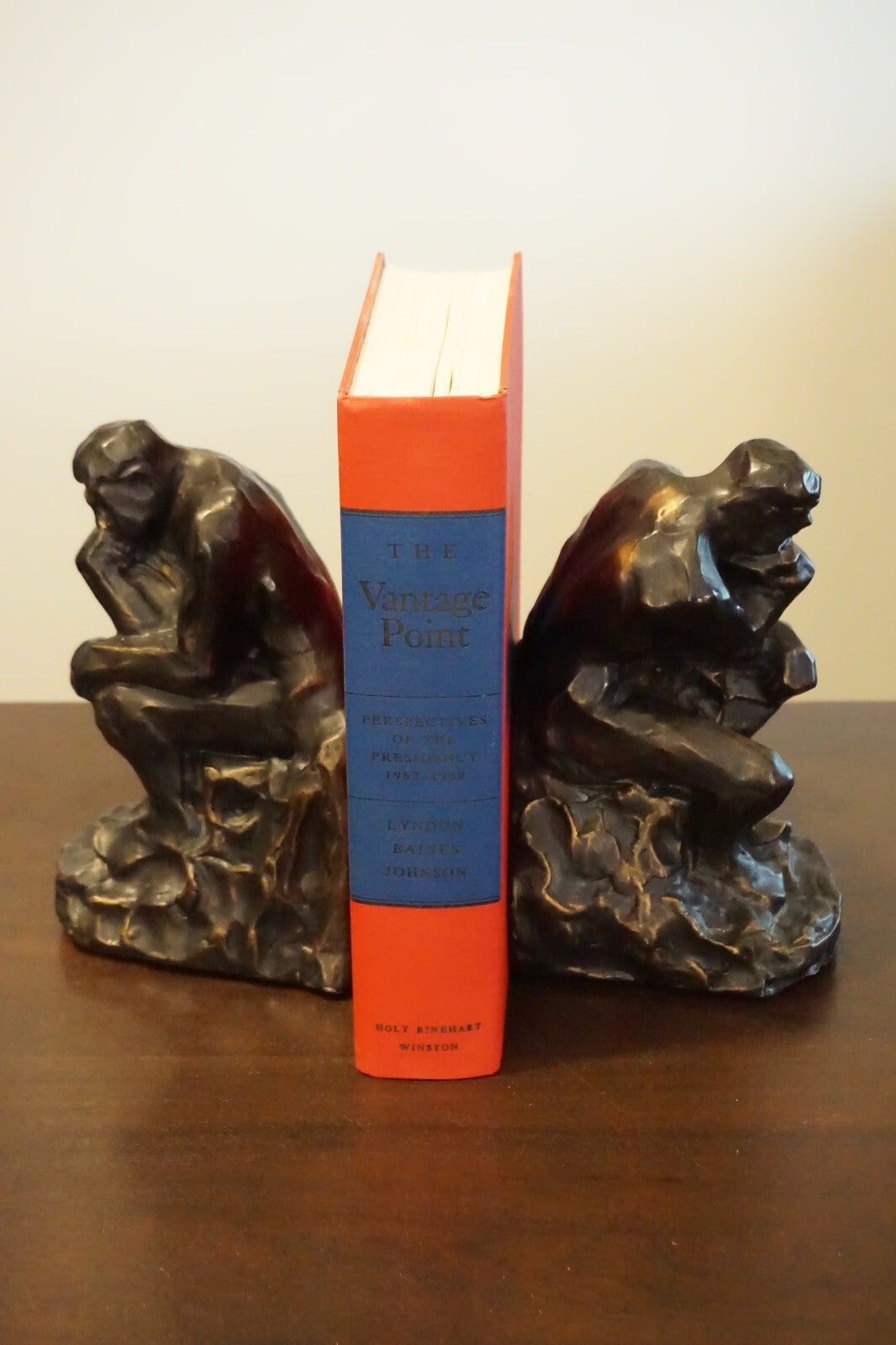 The Vantage Point by Lyndon Baines Johnson 1971 Signed 1st Edition HC DJ 9780030844928