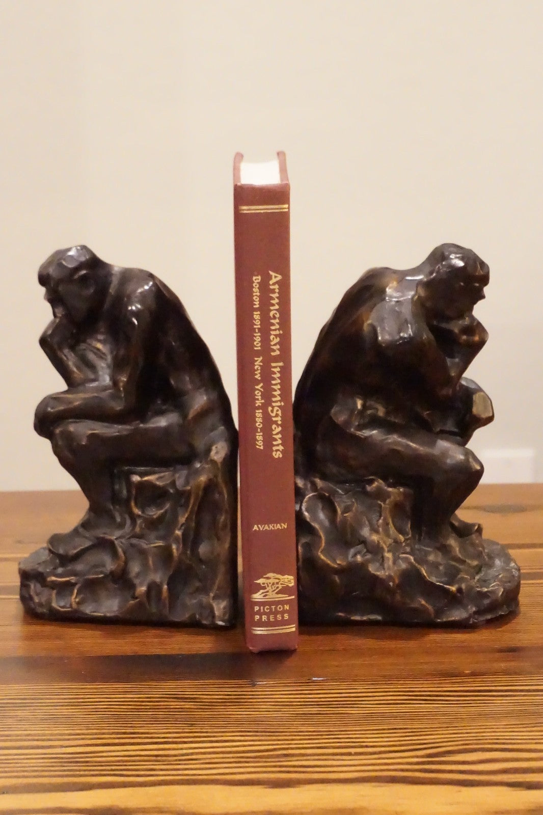 Armenian Immigrants. Boston 1891-1901, New York 1880-1897- Linda Avakian; SIGNED