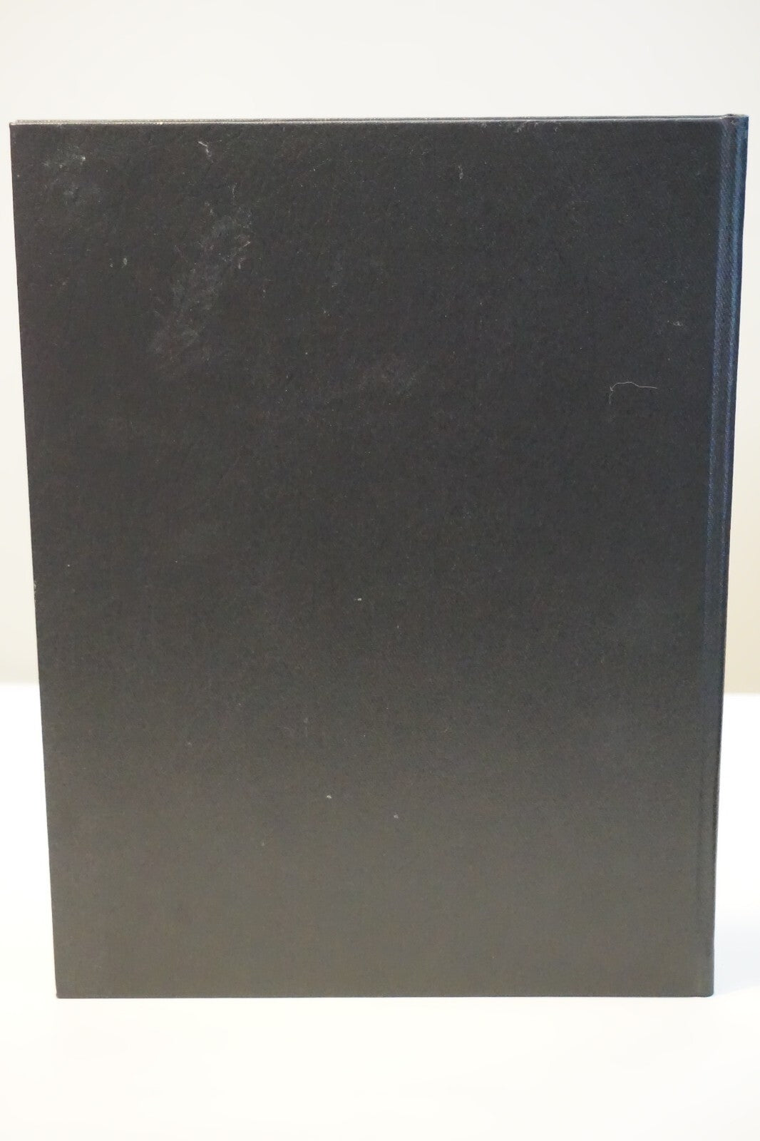 A Gift of The Elves by Jonathan Van Voorhees 1988 Hardcover